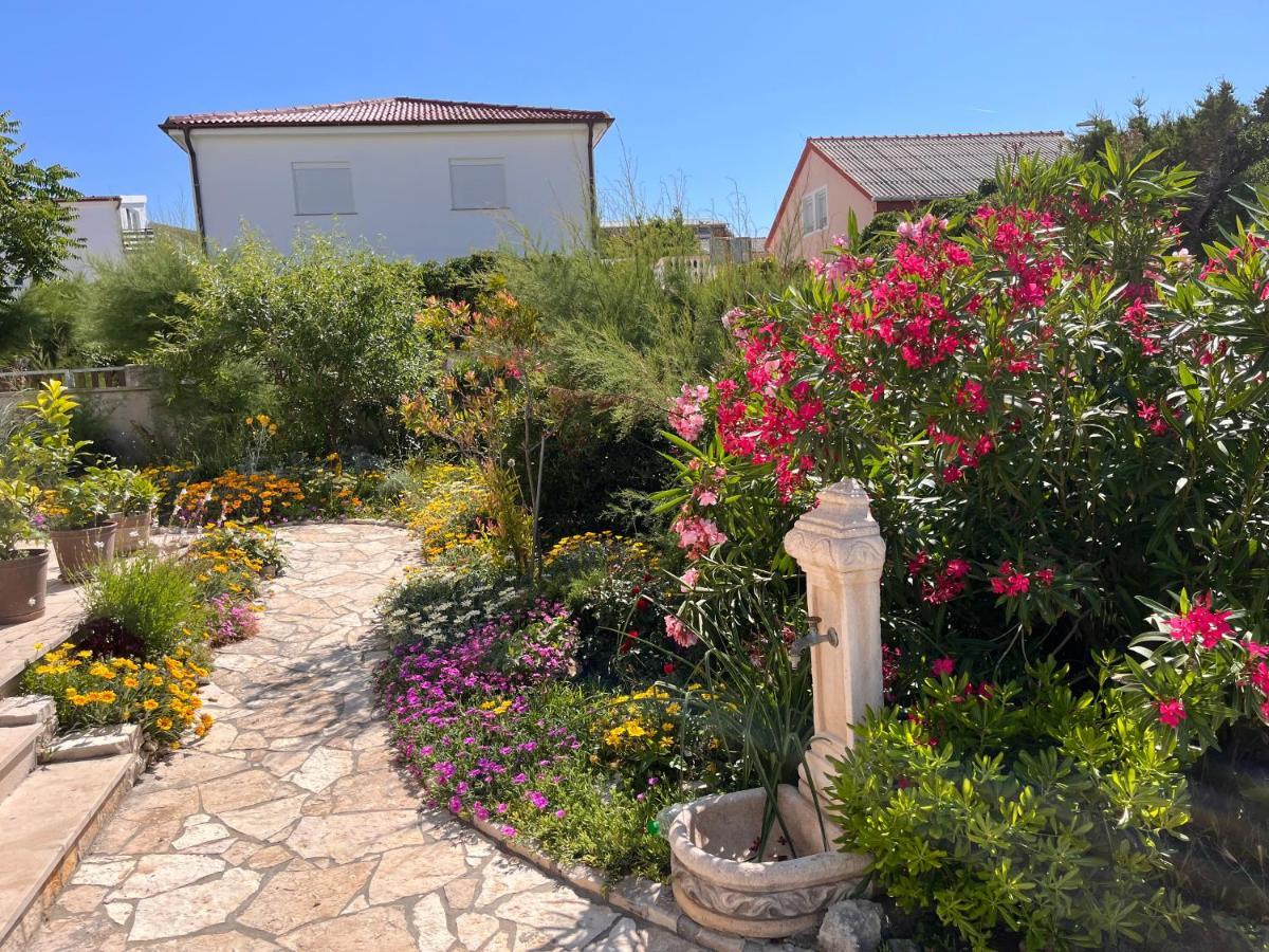Ražanac Apartments Jasna מראה חיצוני תמונה