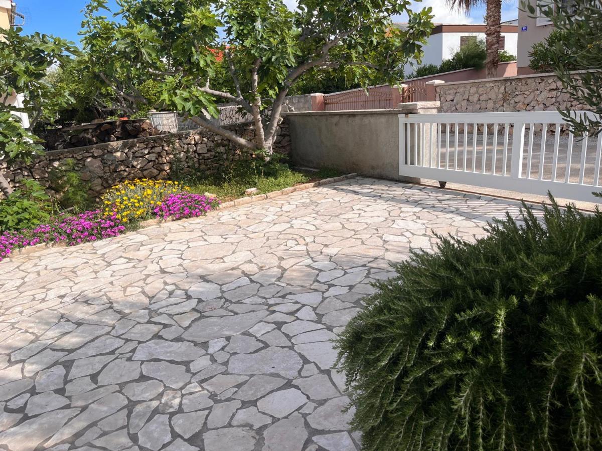 Ražanac Apartments Jasna מראה חיצוני תמונה